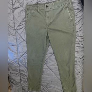 American Eagle slim Chinos Olive Green Size: 33/32